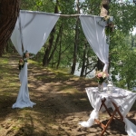 Svatba Hluboká nad Vltavou  - Svatba na klíč  - Svatba bez starostí - Svatební koordinátorka - Dřevěná slavnostní brána